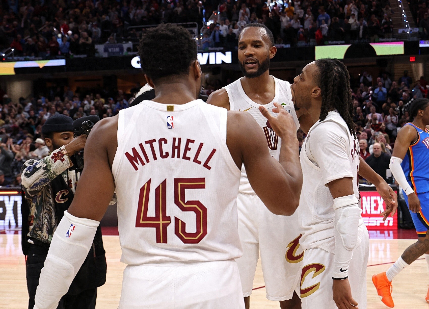 关于猛龙不敌骑士,遭遇两连败的信息 关于猛龙不敌骑士,遭遇两连败的信息