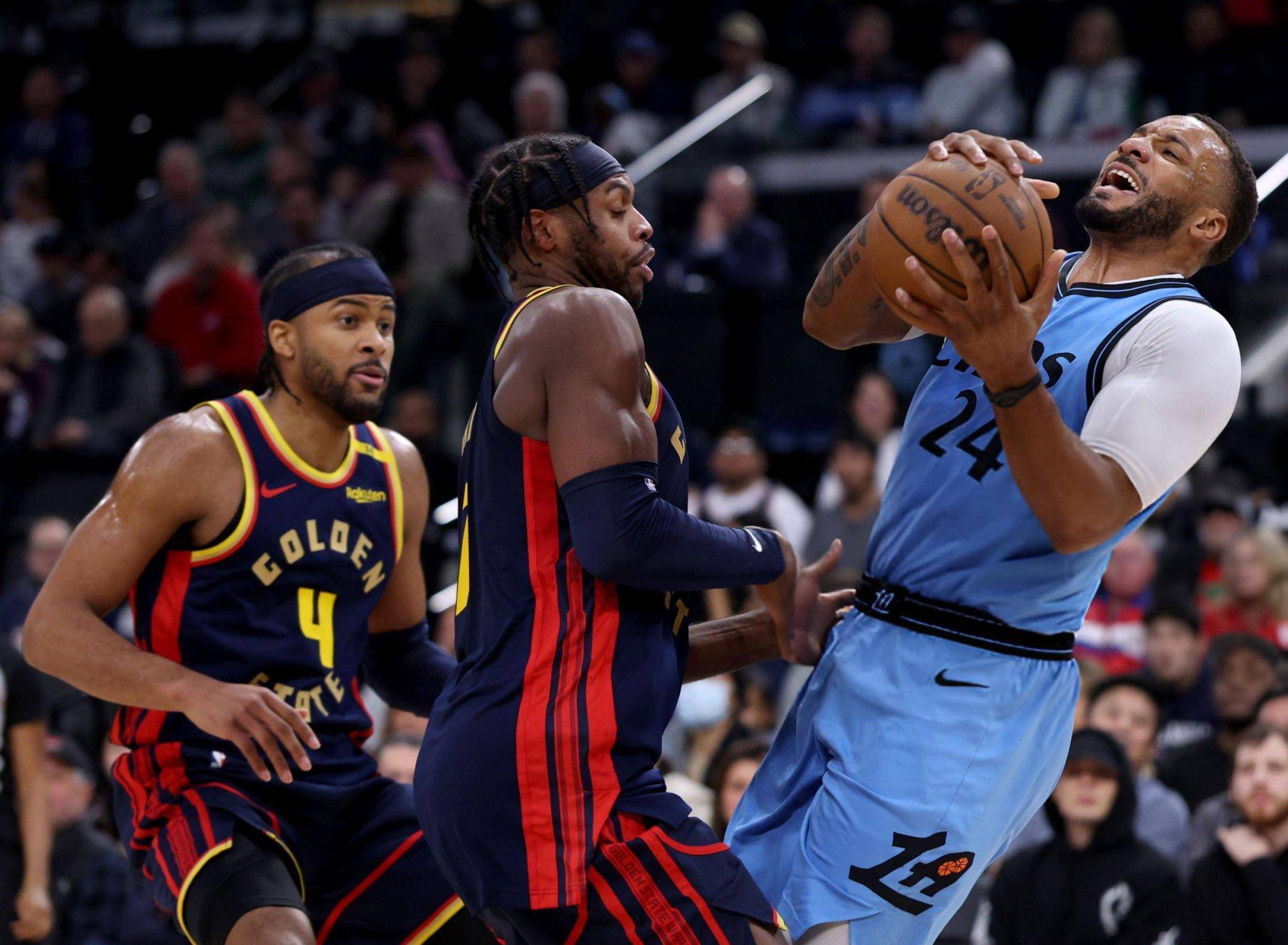 快船击败勇士，继续领先