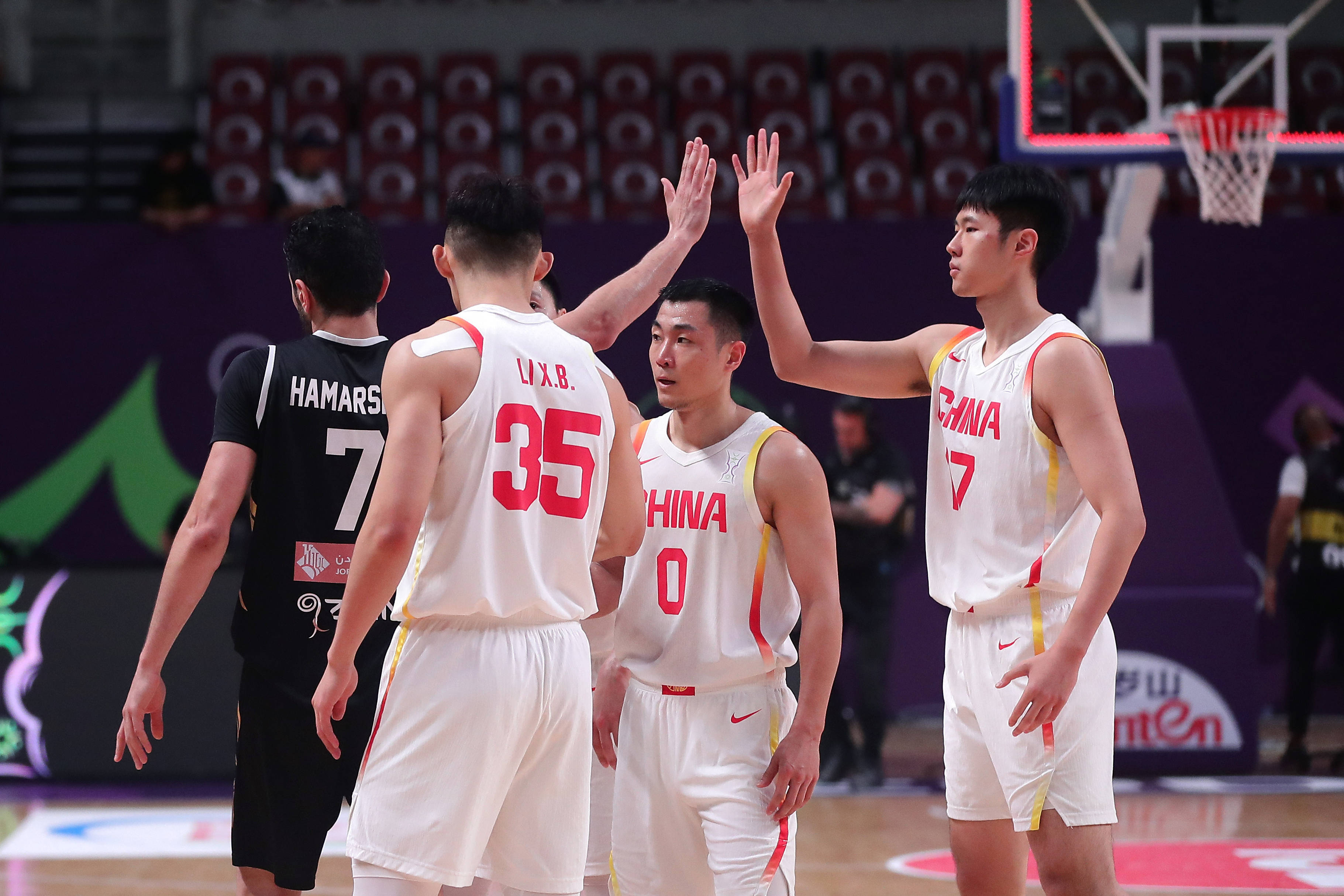 篮球小组赛落幕，强队悉数晋级