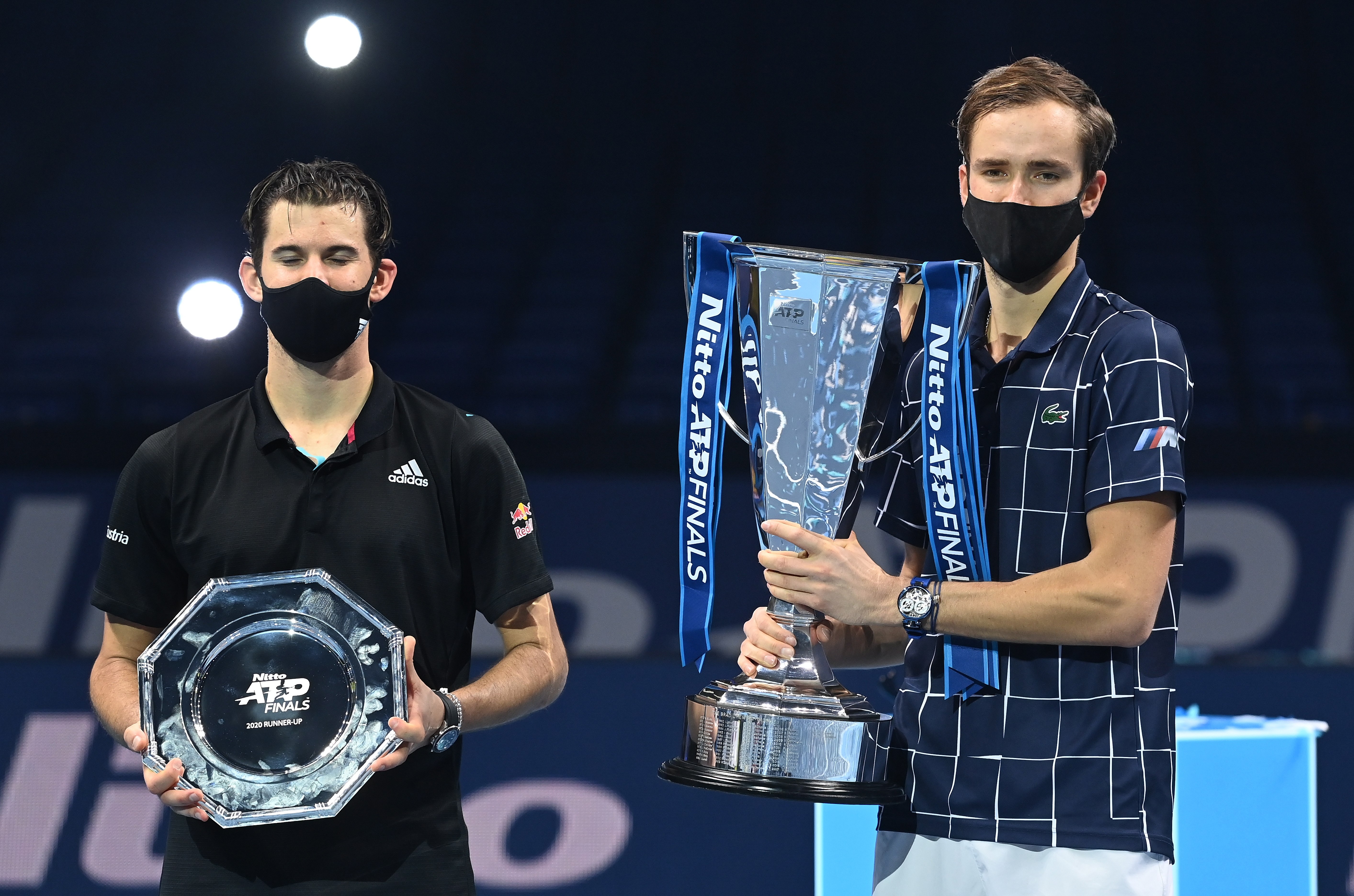 pg电子模拟器-年终总决赛碾压ATP总决赛，梅德韦杰夫点燃赛场