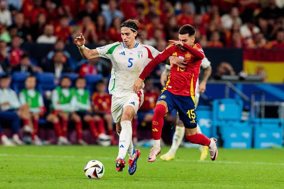 pg电子娱乐-瑞典力克西班牙，库尔图瓦带队取胜