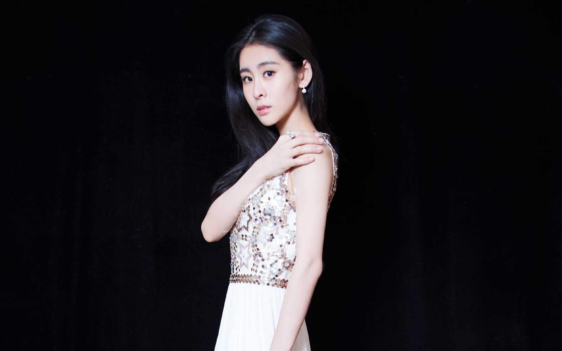 绝境之王！奥纳纳末节19分导演史诗逆转，希腊惊险翻盘爱尔兰锁定关键胜局