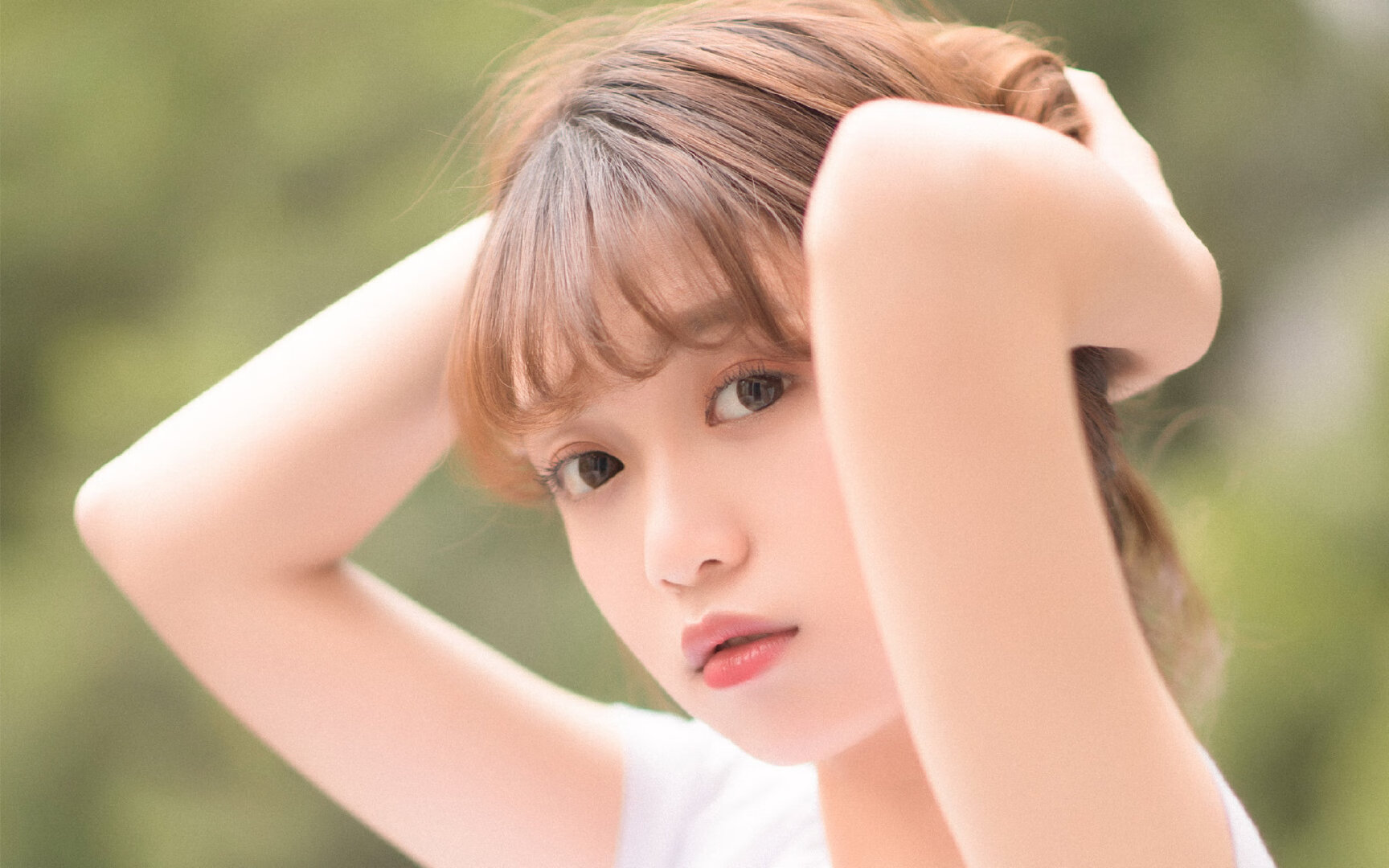 双星辉映，马丁内利百球之约与希腊铁骑的里昂征途