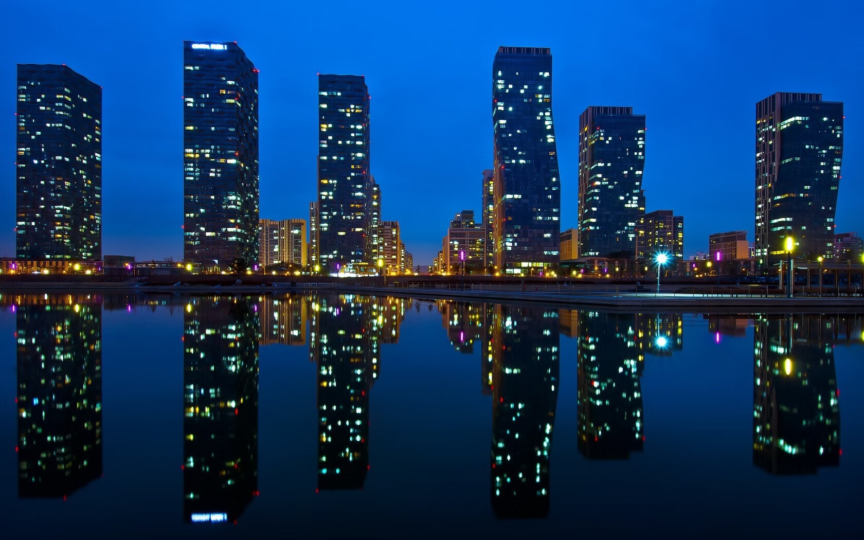 pg电子模拟器-绝境处逢生，西决生死战之夜，劳塔罗用刀锋般的得分书写英雄史诗