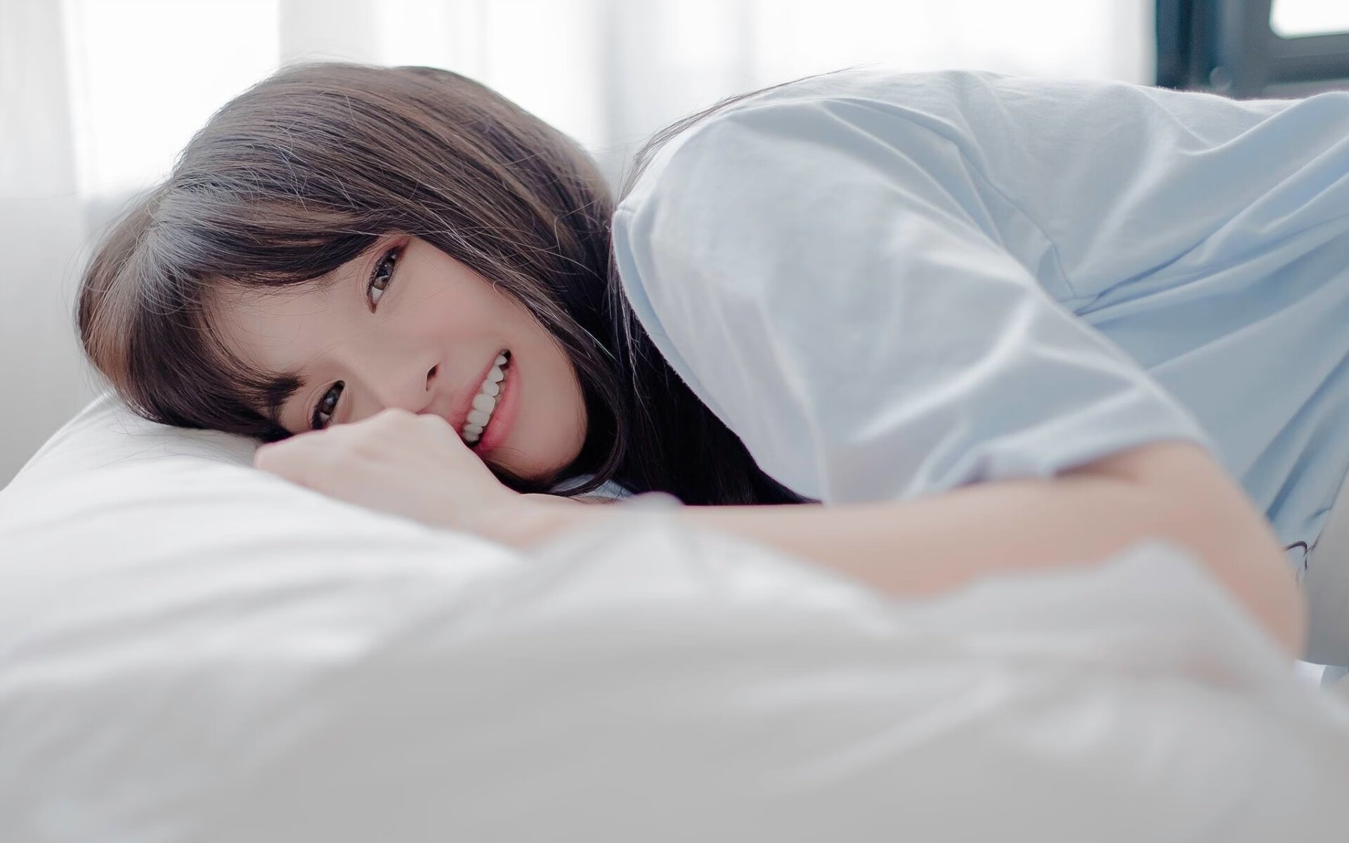 欧冠淘汰赛焦点战，老鹰展翅粉碎热火，逆境中铸就传奇